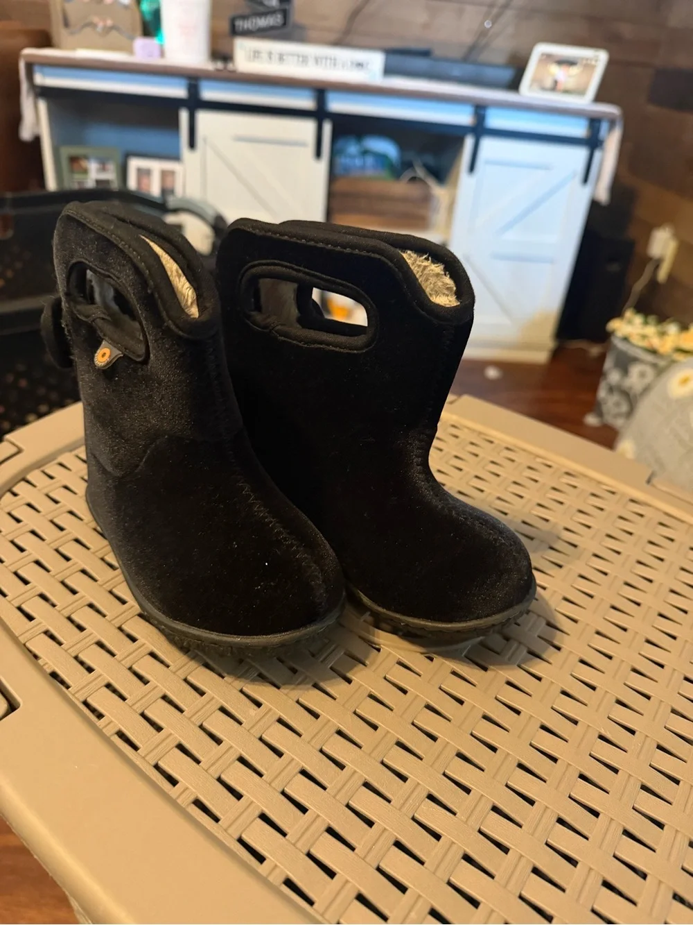 Bogs Kids Black Pull-On Winter Boots